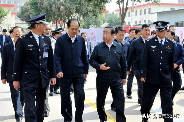 傅政华：做好法律服务工作 把党和政府的关怀送到人民群众心里